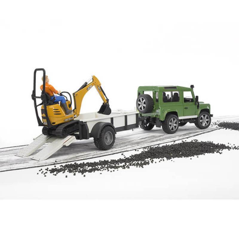 Džip land rover sa prikolicom 025939 