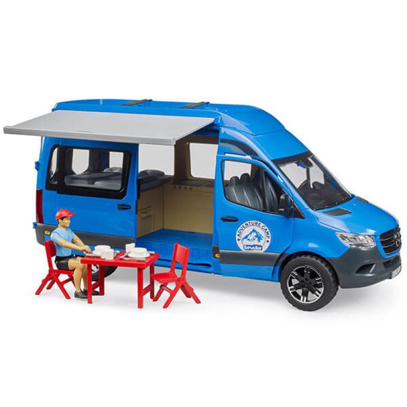 Kombi MB Sprinter kamper sa figurom i dodacima 026844 