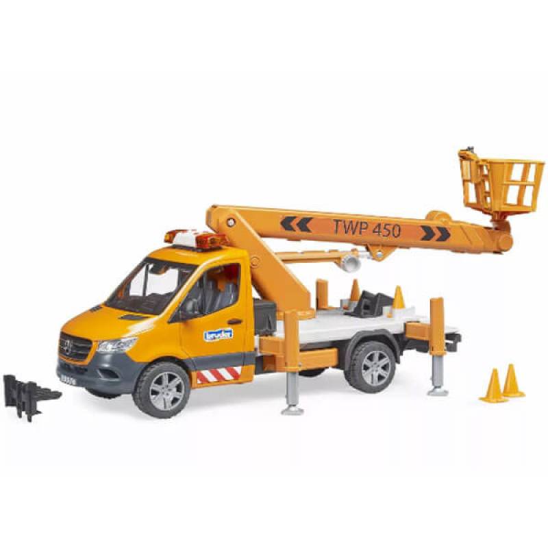 MB Sprinter sa radnom platformom 026790 