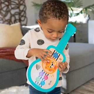 Drvena gitara ukulele 003362 