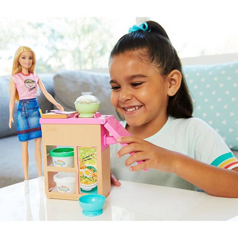 Barbie Lutka Možeš biti bilo šta Noodle Maker GHK43 