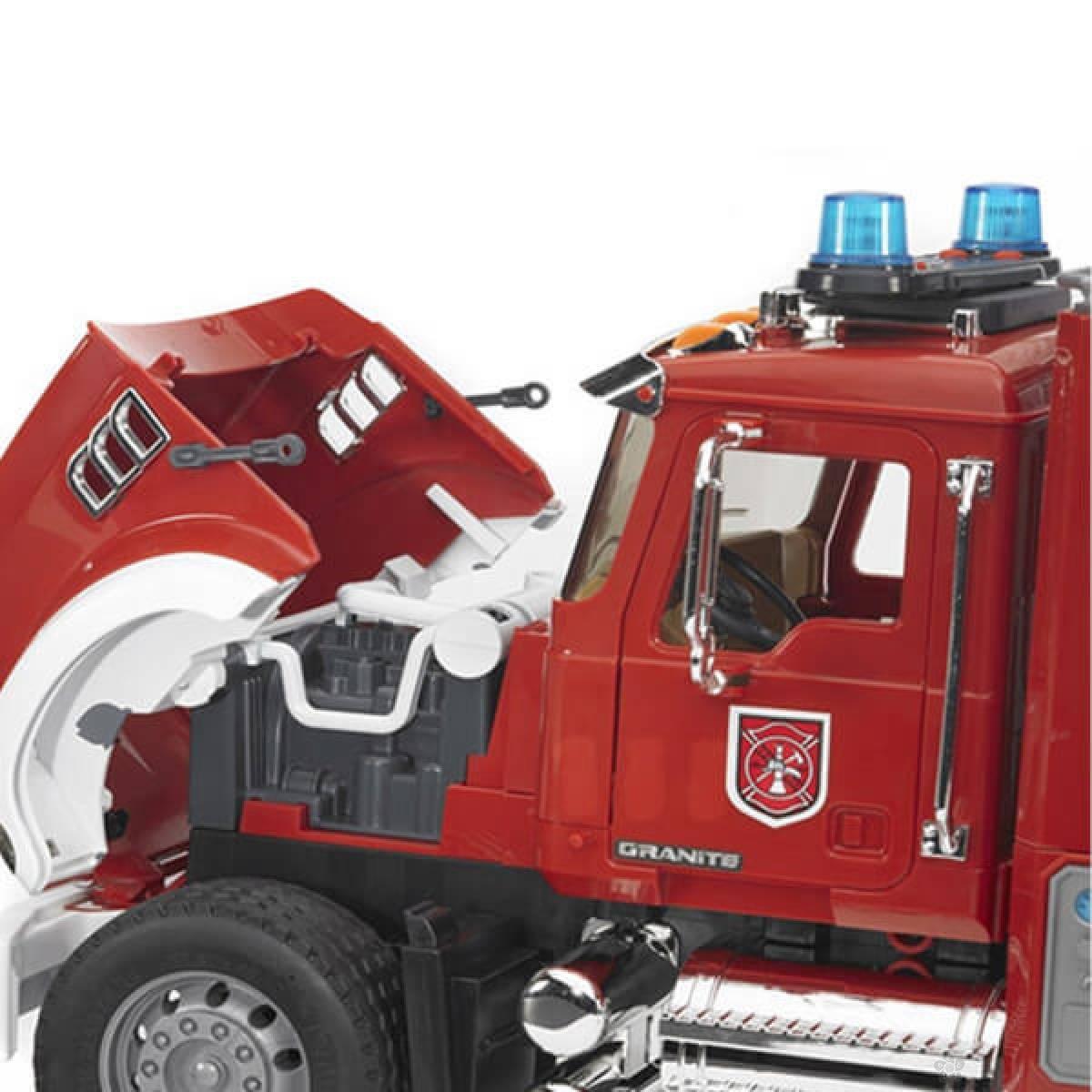 Vatrogasni kamion Mack Bruder 028213 