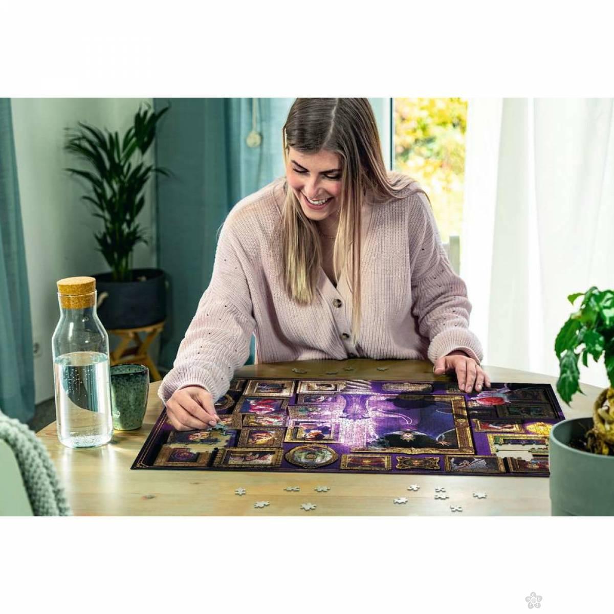 Ravensburger puzzle Zlikovci - Queen RA16520 