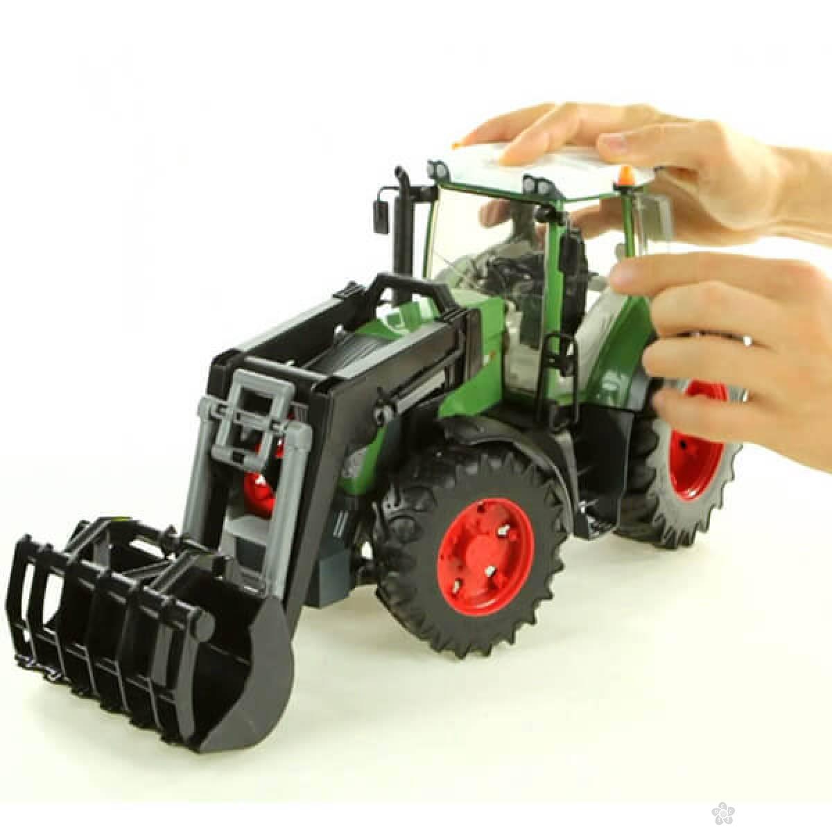 Traktor sa utovarivačem Bruder Fendt 936 Vario 030414 